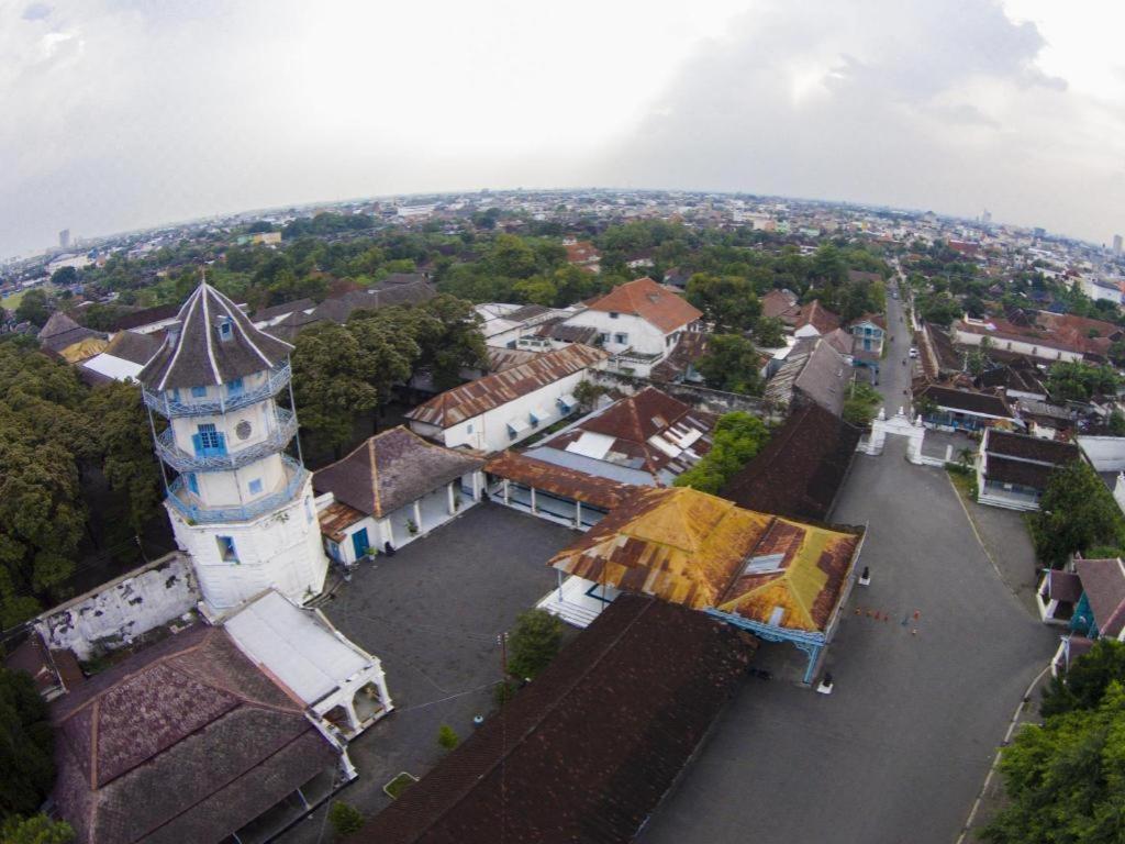 Sarila Hotel Solo Buitenkant foto