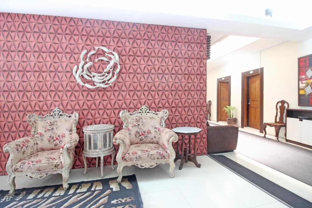Sarila Hotel Solo Buitenkant foto